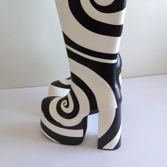 Current Mood Swirl Applique Platform Boots - Picture 8 of 11